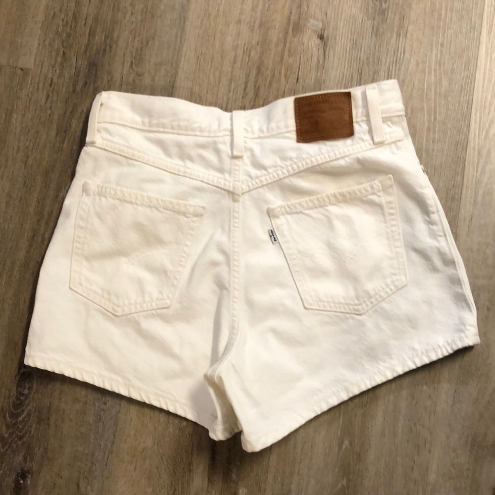 Levi’s 80s Mom Shorts.